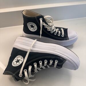 Women’s platform converse